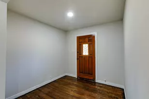308 W Avenue F, Garland, TX 75040 - Photo 5