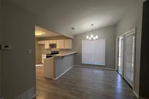 1485 Brook Meadow Cir, Lancaster, TX 75134 - Photo 7
