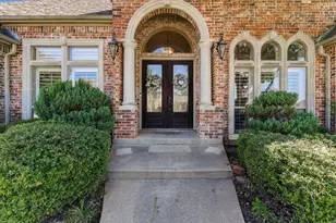 8200 Edgemont Ct, North Richland Hills, TX 76182 - Photo 3