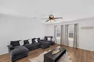 6101 Bell Springs St, Fort Worth, TX 76123 - Photo 9