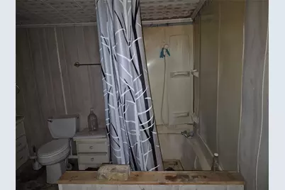 307 W Spruce Street, Whitewright, TX 75491 - Photo 17