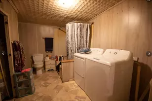 307 W Spruce St, Whitewright, TX 75491 - Photo 31