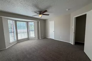 904 Shady Brook Ln, Cedar Hill, TX 75104 - Photo 11