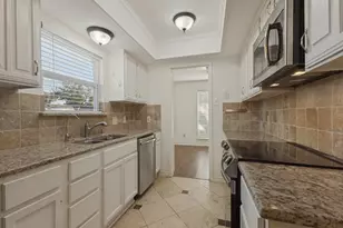 2109 Via Estrada, Carrollton, TX 75006 - Photo 3