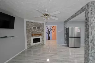 21 W Townhouse Ln, Grand Prairie, TX 75052 - Photo 11