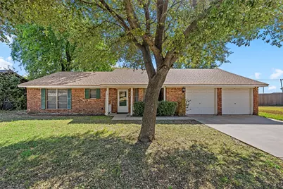 926 Rolling Hills Drive, Hewitt, TX 76643 - Photo 1