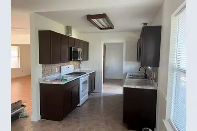 1608 Tanglewood Drive, Azle, TX 76020 - Photo 3