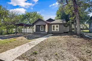 1022 W Green St, Stephenville, TX 76401 - Photo 3