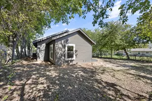 1022 W Green St, Stephenville, TX 76401 - Photo 37