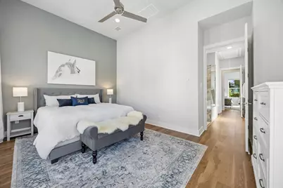 381 E Greenbriar Lane #1001, Dallas, TX 75203 - Photo 11