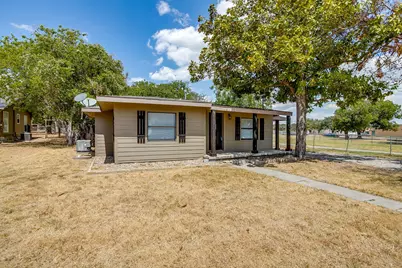 913 Jameson Street, Weatherford, TX 76086 - Photo 1