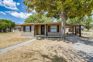 913 Jameson St, Weatherford, TX 76086 - Photo 13