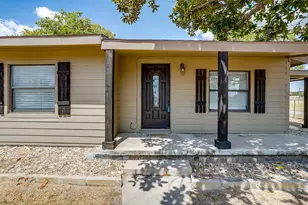 913 Jameson St, Weatherford, TX 76086 - Photo 3