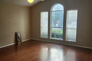 9290 Crimnson Ct, Dallas, TX 75217 - Photo 3