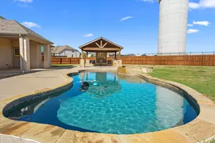 2044 Longbridge Rd, Forney, TX 75126 - Photo 29