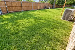 211 Skyway Dr, Euless, TX 76040 - Photo 25