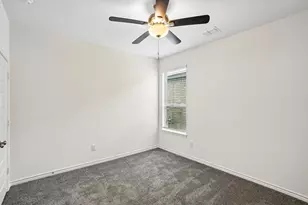 1915 Seminole Dr, Cleburne, TX 76033 - Photo 17