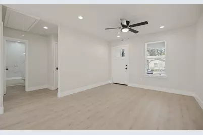2711 Springdale Street, Dallas, TX 75210 - Photo 11