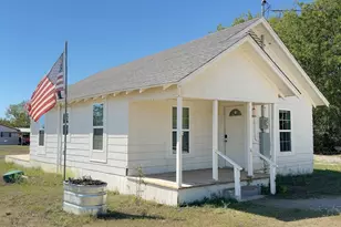 150 Fm 1996, Oglesby, TX 76561 - Photo 3