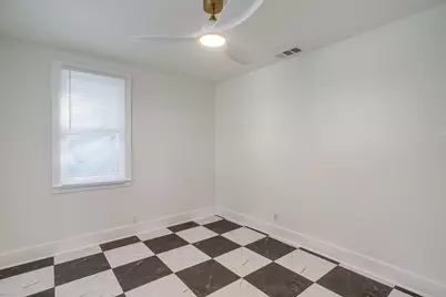 1325 Hurley Avenue, Fort Worth, TX 76104 - Photo 13