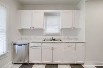 1325 Hurley Avenue, Fort Worth, TX 76104 - Photo 9