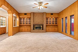 1605 Heather Ct, Cleburne, TX 76033 - Photo 3