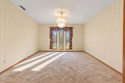 1605 Heather Court, Cleburne, TX 76033 - Photo 9