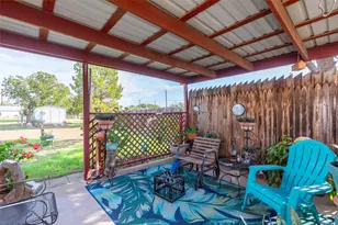 245 Concho St, Tye, TX 79563 - Photo 33