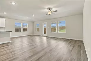 308 Winchester Ln, Sherman, TX 75092 - Photo 5