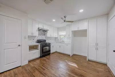 4712 Laverda Drive, Haltom City, TX 76117 - Photo 11