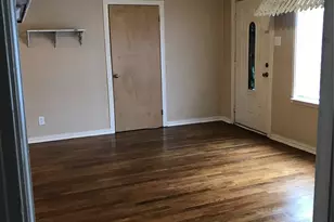 1910 N Travis St, Sherman, TX 75092 - Photo 9