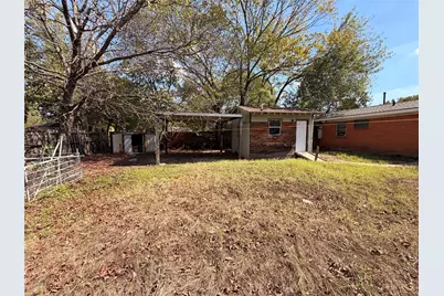 8109 Burroaks Drive, Dallas, TX 75217 - Photo 25