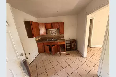8109 Burroaks Drive, Dallas, TX 75217 - Photo 19