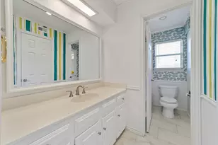 16353 Lauder Ln, Dallas, TX 75248 - Photo 37