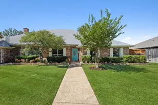16353 Lauder Ln, Dallas, TX 75248 - Photo 1