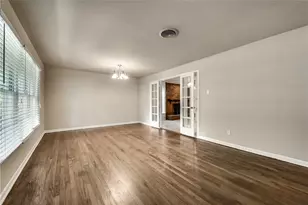 1601 Larkspur Dr, Arlington, TX 76013 - Photo 11