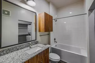 2232 Empire Central Dr, Dallas, TX 75235 - Photo 7