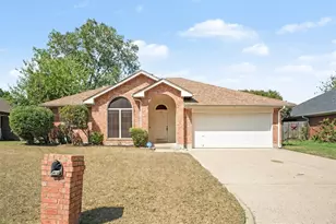 307 Modene Ave, Waxahachie, TX 75165 - Photo 1