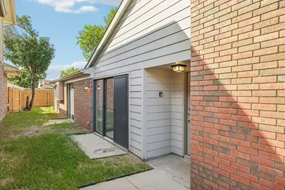 4213 Phoenix Drive, Carrollton, TX 75010 - Photo 5