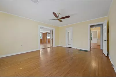 707 N Oak Cliff Boulevard, Dallas, TX 75208 - Photo 19