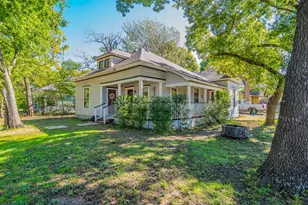 200 Williams St, Waxahachie, TX 75165 - Photo 1