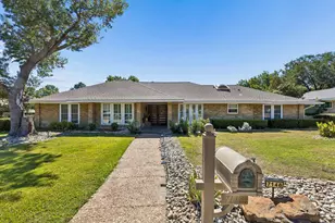 7148 Roundrock Rd, Dallas, TX 75248 - Photo 1