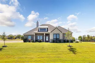 104 Oak Mdw Ln, Weatherford, TX 76085 - Photo 1