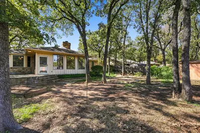 212 Heneretta Drive, Hurst, TX 76054 - Photo 31