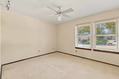 212 Heneretta Drive, Hurst, TX 76054 - Photo 19