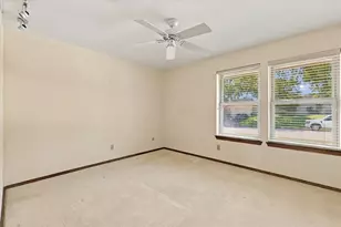 212 Heneretta Dr, Hurst, TX 76054 - Photo 19