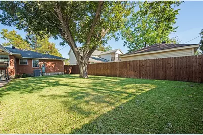 9307 Leaside Drive, Dallas, TX 75238 - Photo 21