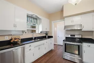 1138 N Edgefield Ave, Dallas, TX 75208 - Photo 15