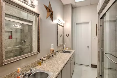 1212 S Washington Street, Pilot Point, TX 76258 - Photo 21