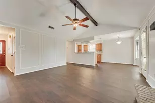 806 Wind Brooke Dr, Arlington, TX 76001 - Photo 9